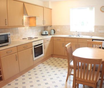 2 bedroom apartment to rent - Photo 4