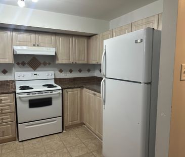 For Lease - 85 Goodwin Drive Unit# 5, Barrie, Ontario - Photo 2