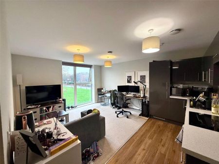1 bedroom flat to rent - Photo 2