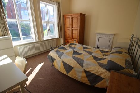 Barbary Lodge, Yarborough Road, Lincoln - Photo 2