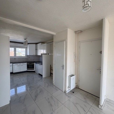 Location Appartement 3 pièces 68m² ANNEMASSE 74100 - Photo 1