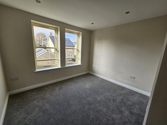 5 bedroom detached house to rent - Photo 1