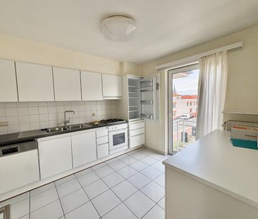 Appartement te huur nabij centrum Lichtervelde - Foto 2