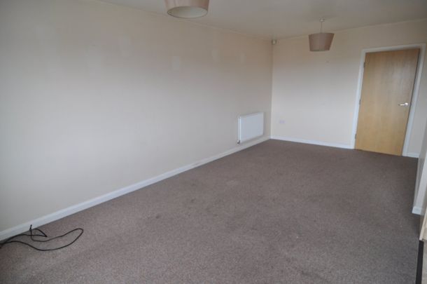 2 bed Apartment - To Let - Photo 1