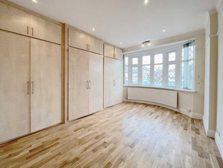 5 bedroom semi-detached house to rent - Photo 4