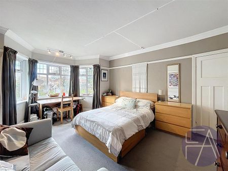 4 bedroom detached house to rent - Photo 4