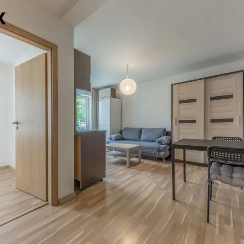 Pronájem bytu 2+kk s balkónem a sklepem – Milovice, ul. Braniborská - Photo 1
