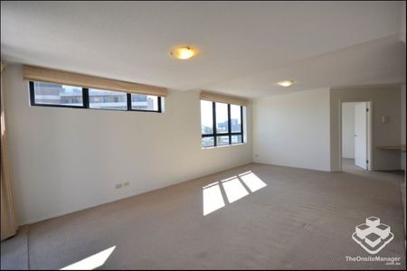 Ridge-top CBD Address & Commanding Views of City, Mountains & River with Large Entertainers BalconyCreate Listing - Photo 5