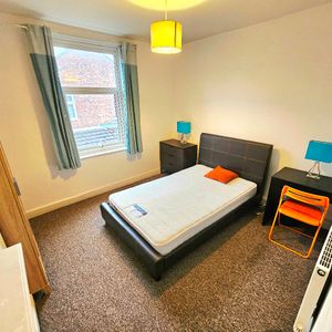 Sumner Road, Salford, M6 - Photo 2