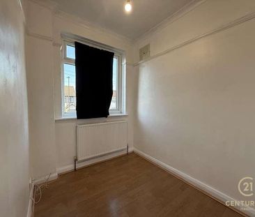 Hadley Gardens, Southall, UB2 - Photo 4