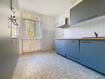 Location Appartement 4 pièces 82m² AJACCIO 20090 - Photo 3