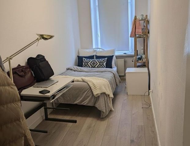 Helles WG-Zimmer - ab 01.02.2026 frei, 375€ Warmmiete - Photo 1