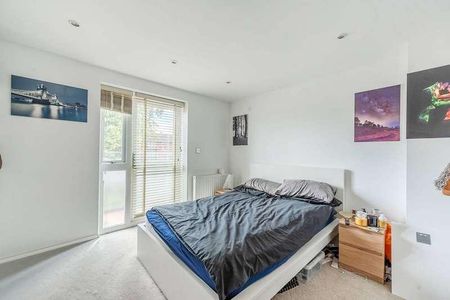 Garden Court, Stanmore, HA7 - Photo 5