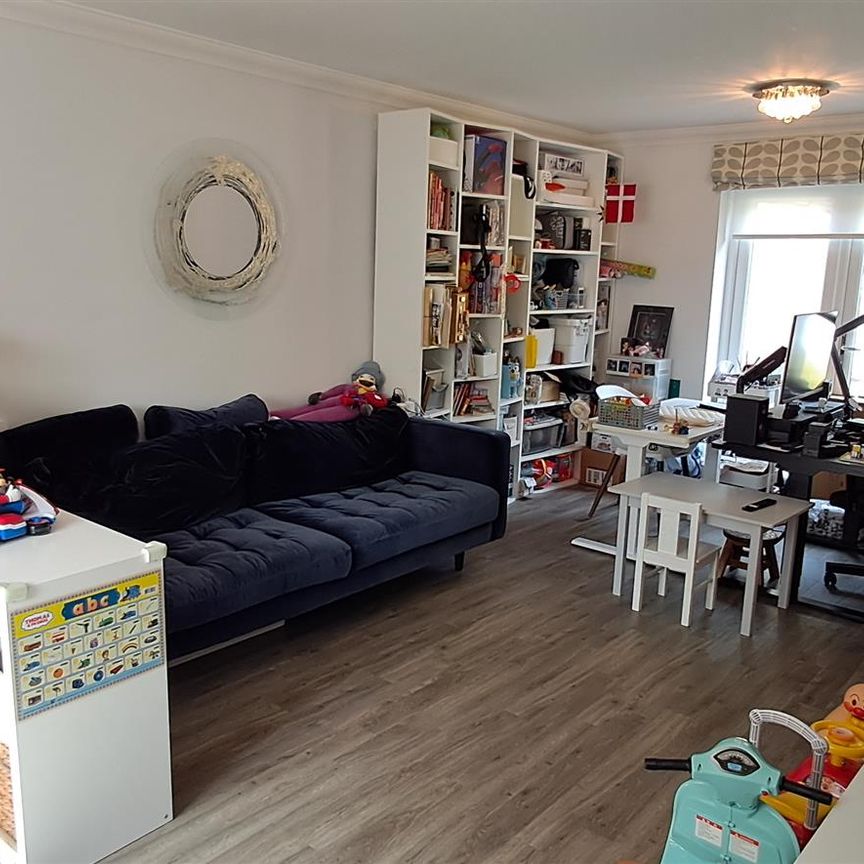 4 bed detached house to rent in Wright Close, Bushey, WD23 - Photo 1