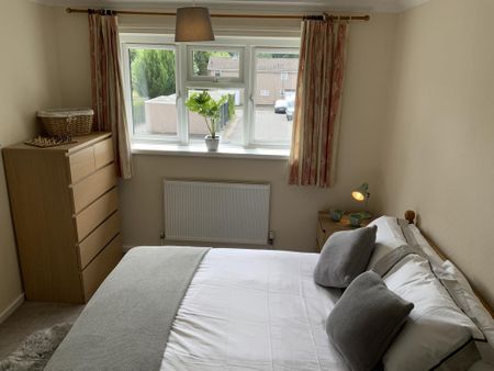 7 bedroom semi-detached house to rent - Photo 3