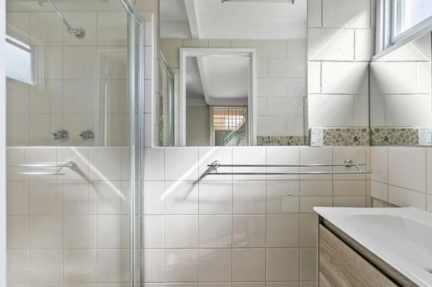 60 Pier Street, Rye. - Photo 1