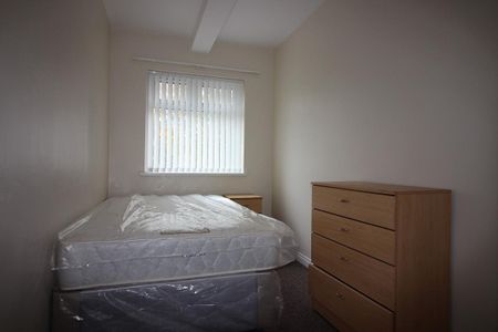31a Chlorine Gardens, Belfast BT9 5DL - Photo 5
