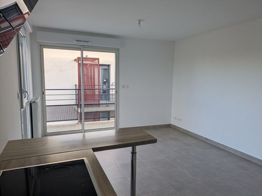 Appartement T2 Entraigues-sur-la-Sorgue à louer - Photo 1