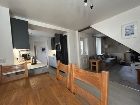 3 bed end of terrace house to rent in Daimonds Lane, Teignmouth, TQ14 - Photo 4