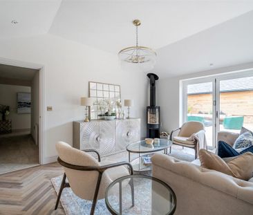 3 bedroom bungalow to rent - Photo 1