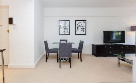 2 Bedroom flat to rent in Pelham Court, Chelsea, SW3 - Photo 3