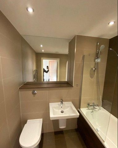 2 bedroom apartment to rent - Photo 4