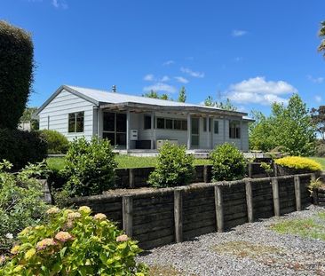 RURAL LIFESTYLE- URBAN FRINGE, FOUR BEDROOMS + ROOM FOR GRANNY! - Photo 3
