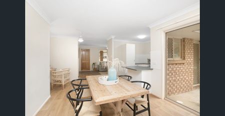 Family Home In Quiet Position - Photo 3