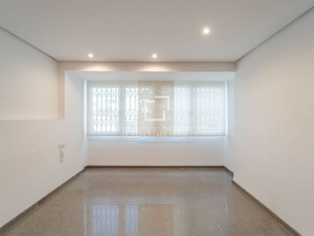 Excellent 3 Bedroom apartment for rent in El Pla del Remei, Valencia - Photo 5