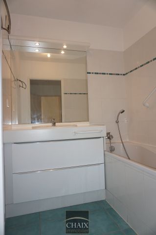 Location Appartement 3 pièces 62m² AUBAGNE 13400 - Photo 3
