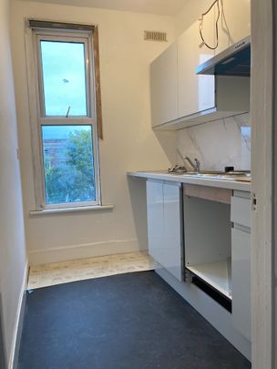 Room in a Shared Flat, Forest Road, E17 - Photo 1