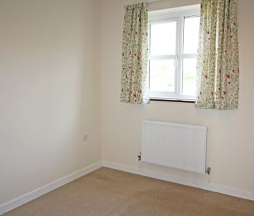 2 bedroom Two Bedroom House to rent - Photo 2
