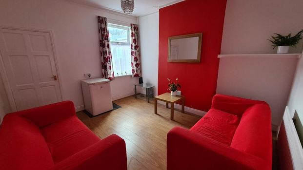 5 bedroom terraced house to rent - Photo 1