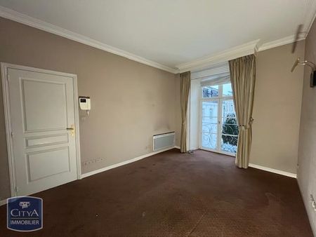 Location Appartement 5 pièces 160m² CAMBRAI 59400 - Photo 3