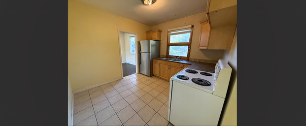 2 bedroom Main Floor Suite Near U of S - Photo 1