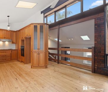Charming Family Home - Photo 2