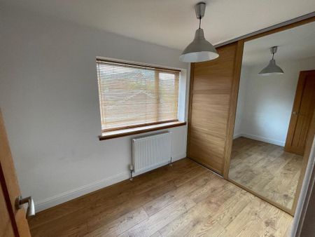 2 bedroom terraced house to rent - Photo 5