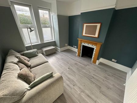 2 bedroom terraced house to rent - Photo 2