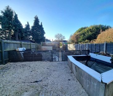 Ling Avenue - Photo 2