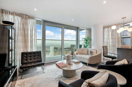 Beautifully presented 2 double bedroom, 2 bathroom apartment to rent on the 21st floor. - Photo 2