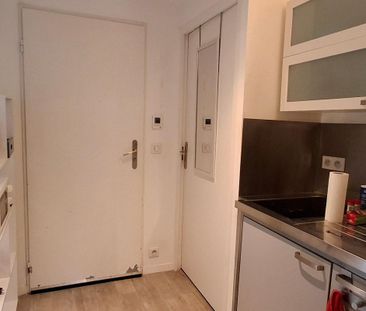 Location Appartement 1 pièce Meublé 19m² STE FOY LES LYON 69110 - Photo 3