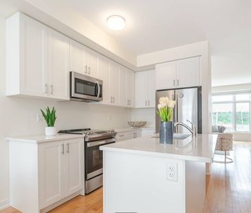 For Lease - 2594 Castlegate Crossing, Pickering, Ontario - Photo 2