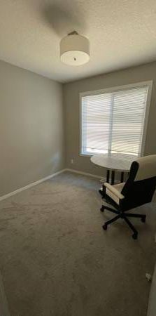 Redstone Room Available - Photo 1