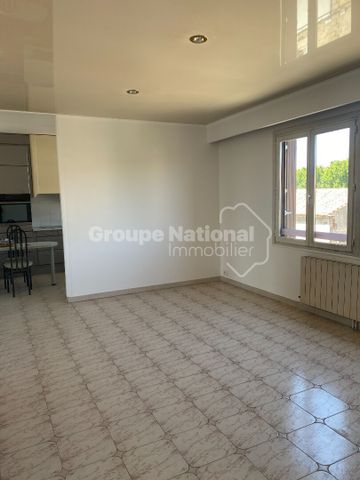 Arles - Appartement T4 de 160 m², - Photo 2