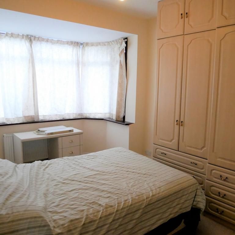 1 bedroom in a house share to rent - Photo 1