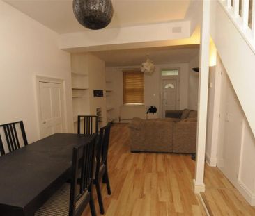 3 bedroom terraced house to rent - Photo 1