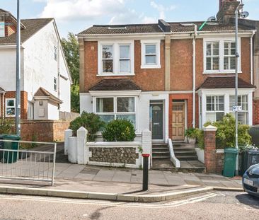 6 bedroom end of terrace house to rent - Photo 4