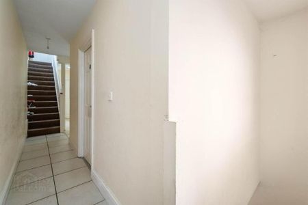 Great Apartment, 2B Rugby Avenue, Queens Quarter, Belfast, BT7 1RG - Photo 5