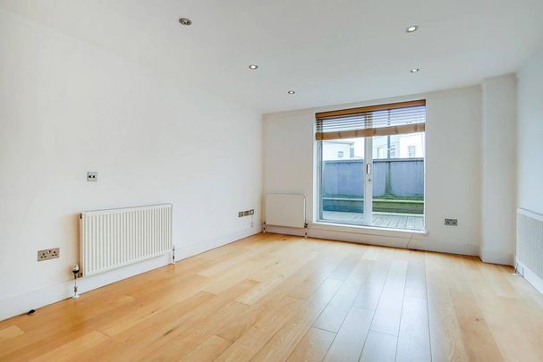 1 bedroom flat to rent - Photo 1