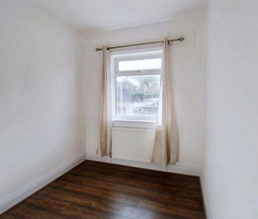 2 bed lower flat to rent in NE6 - Photo 2